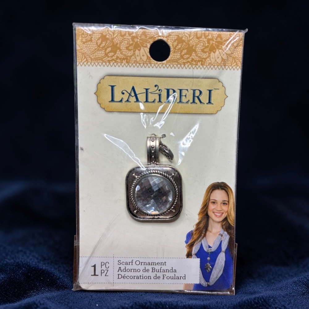 LALiberi Scarf Ornmanet - 1 pc. Silvertone - New in Package